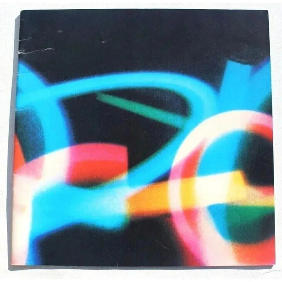 Vintage The Moody Blues MCMXC Legend of a Band Tour Concert Program - Picture 1 of 5